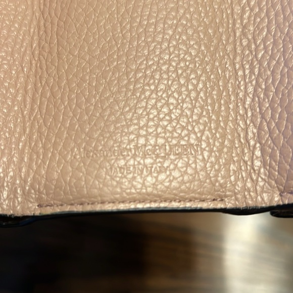 Alexander McQueen Compact Leather Wallet - Picture 11 of 12